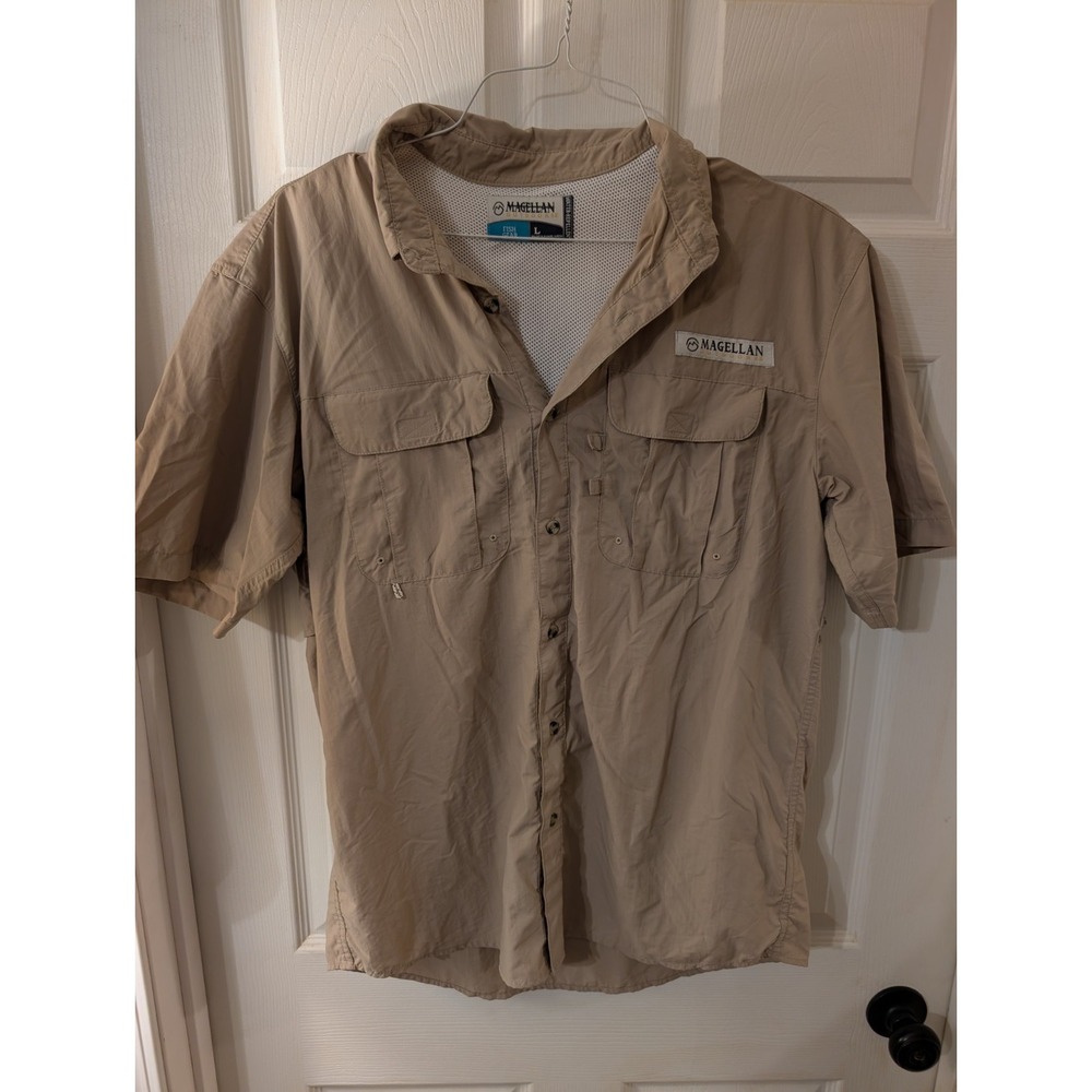 Magellan Outdoors Fish Gear Beige Fishing Shirt SzL Vented Water Repellent